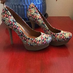 Floral Heels Cute!